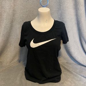Nike tshirt